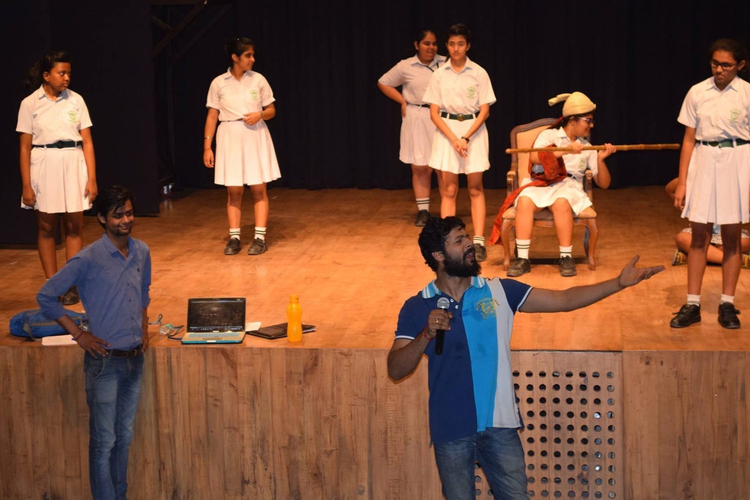 A moment from a KalaManch production